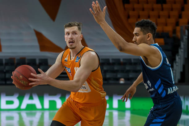 盖和跟腱手 盖和跟腱手