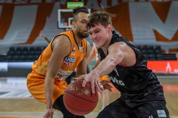 球员在赛前 球员在赛前