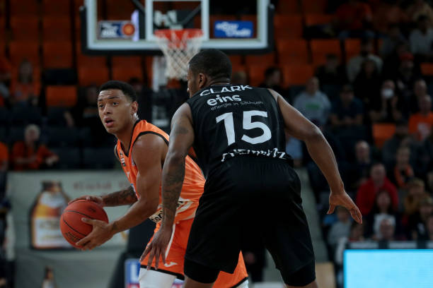 万的运动员 万的运动员